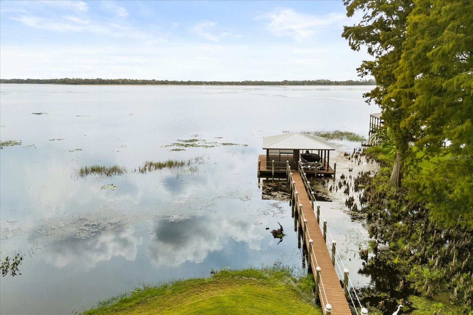 17648 LIVE OAK DR, TAVARES, FL, 32778