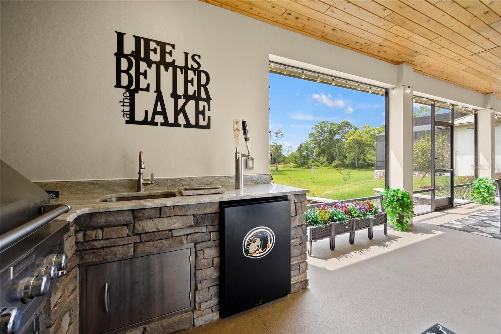 17648 LIVE OAK DR, TAVARES, FL, 32778
