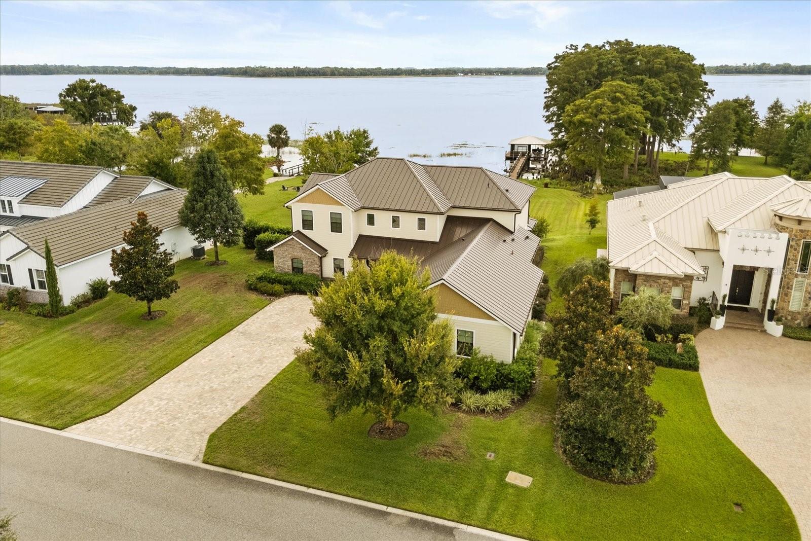 17648 LIVE OAK DR, TAVARES, FL, 32778
