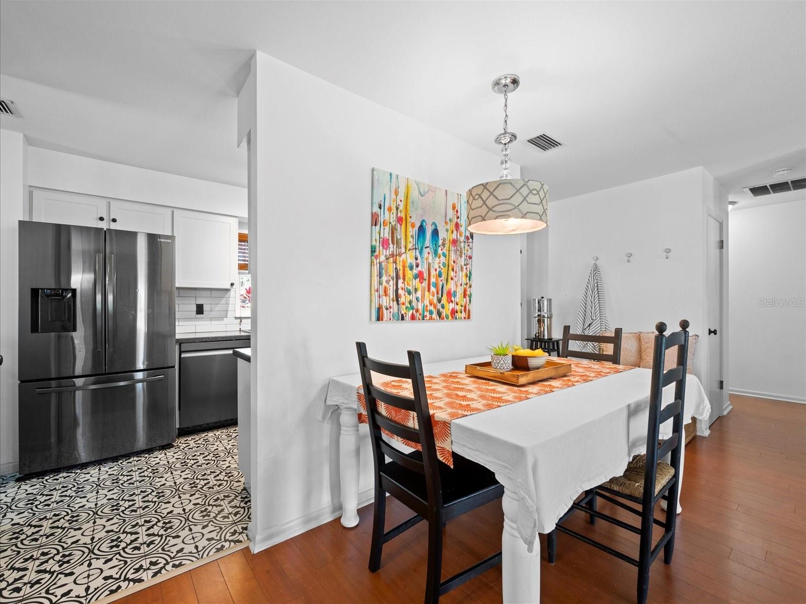 8713 W LANWAY DR, TAMPA, FL, 33637
