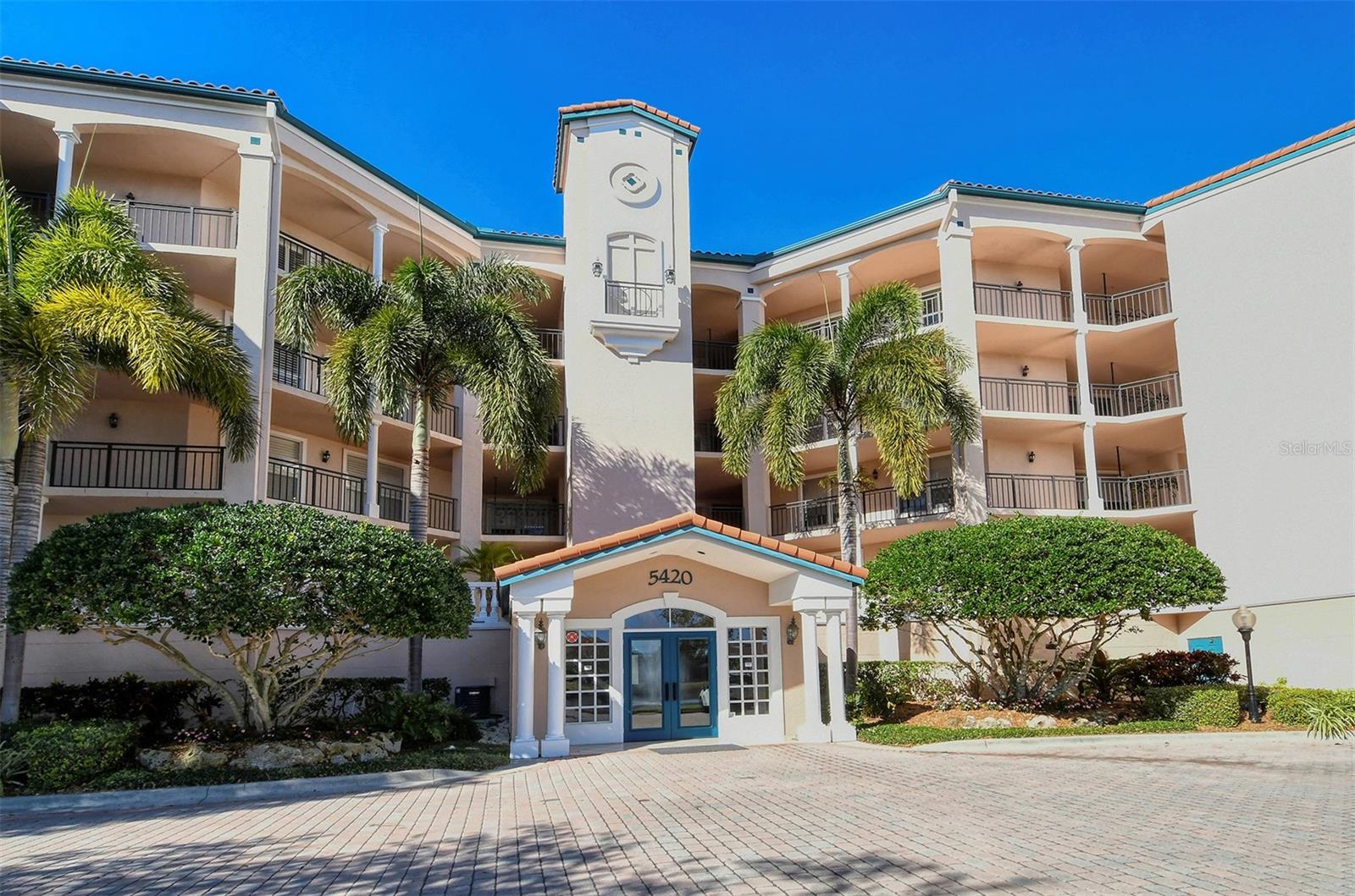 5420 EAGLES POINT CIR #106, SARASOTA, FL, 34231