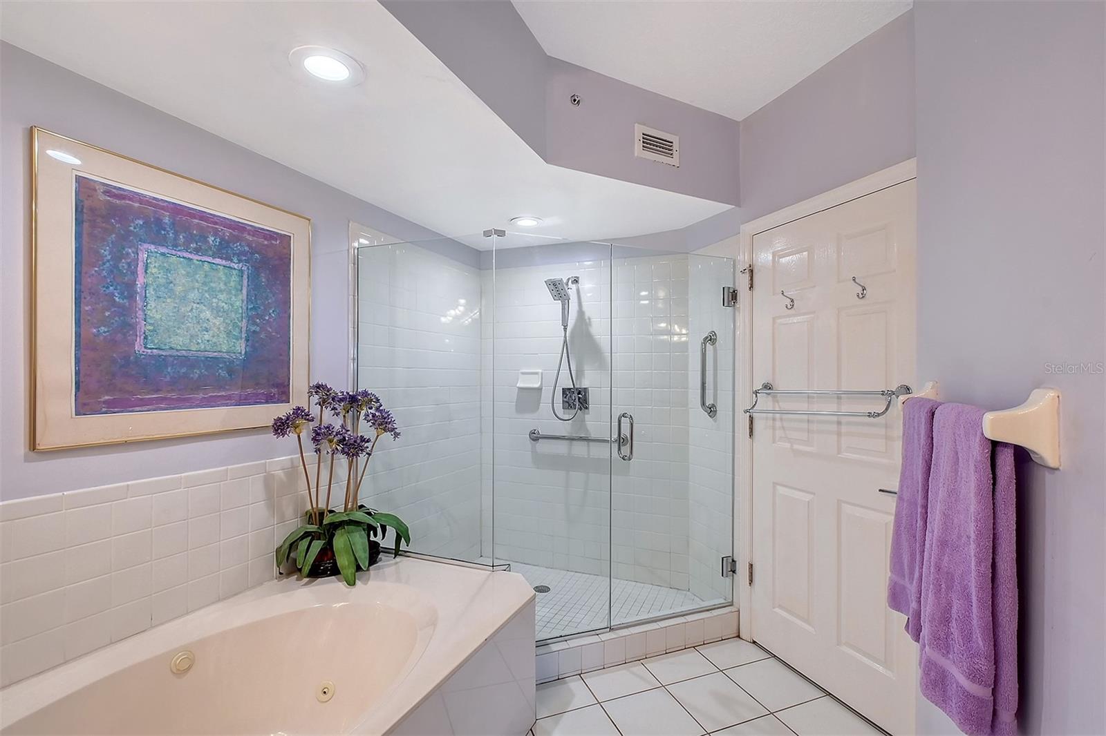 5420 EAGLES POINT CIR #106, SARASOTA, FL, 34231