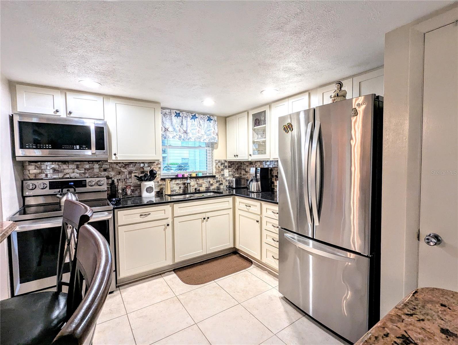 2057 SUNSET DR #G1, BRADENTON, FL, 34207