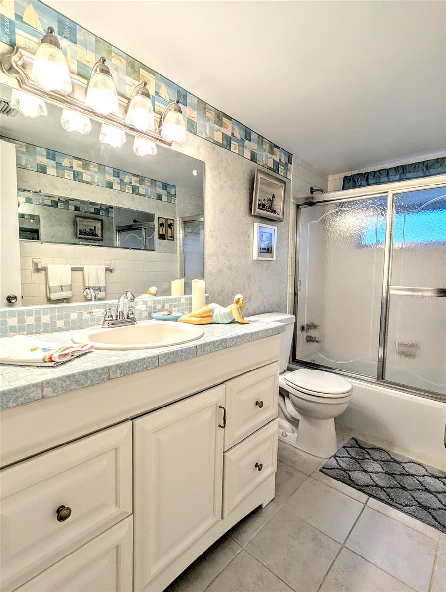 2057 SUNSET DR #G1, BRADENTON, FL, 34207
