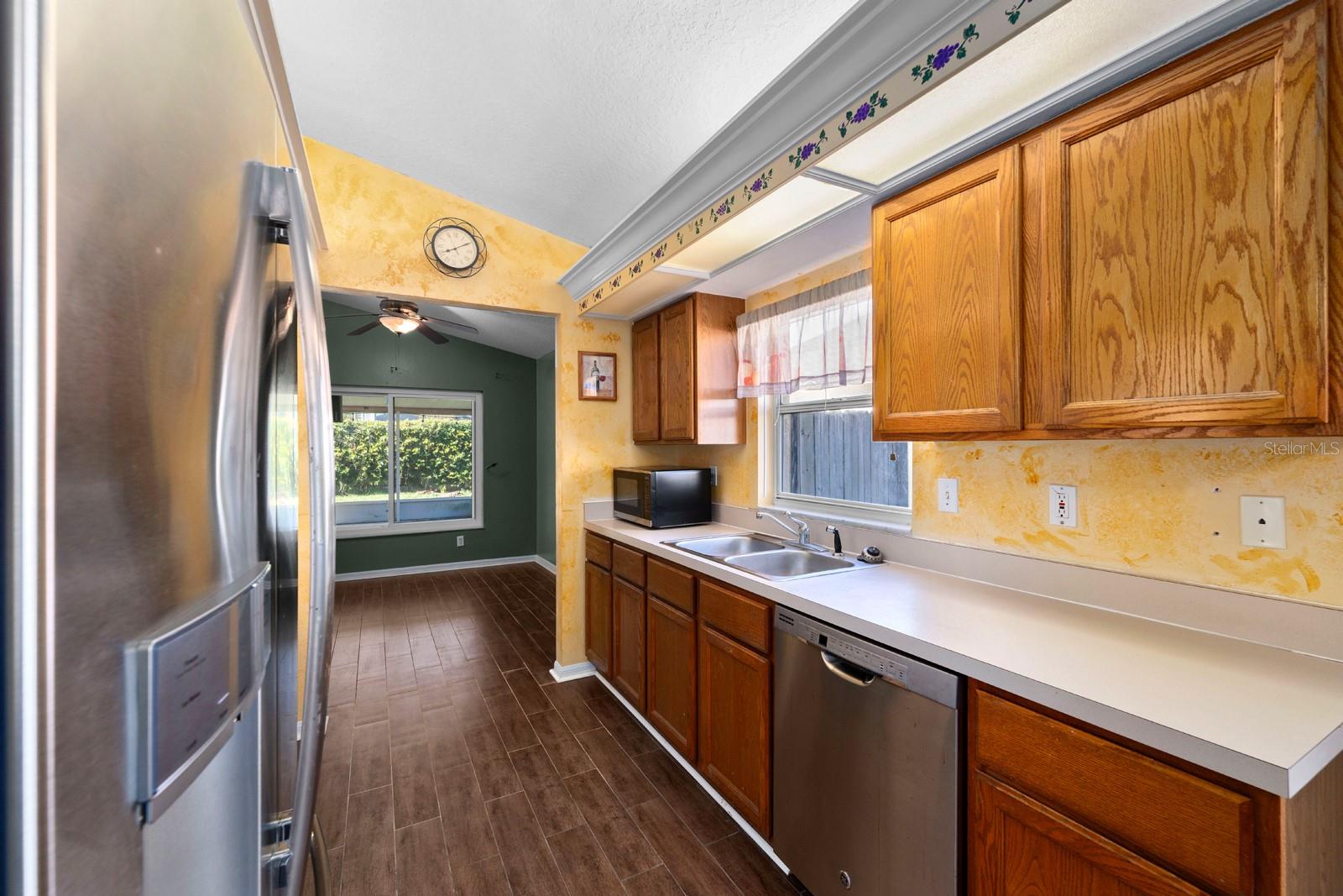1410 WAKEFIELD DR, BRANDON, FL, 33511