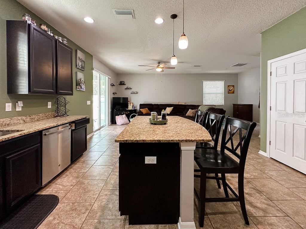 32692 WINDELSTRAW DR, WESLEY CHAPEL, FL, 33545