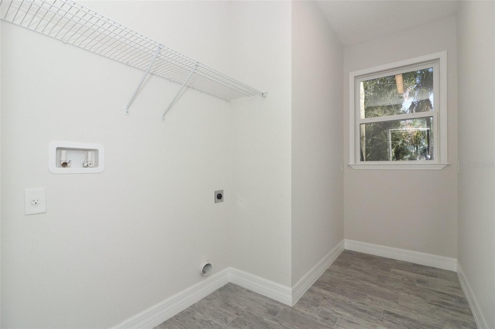 1038 DENNIS AVE, ORLANDO, FL, 32807