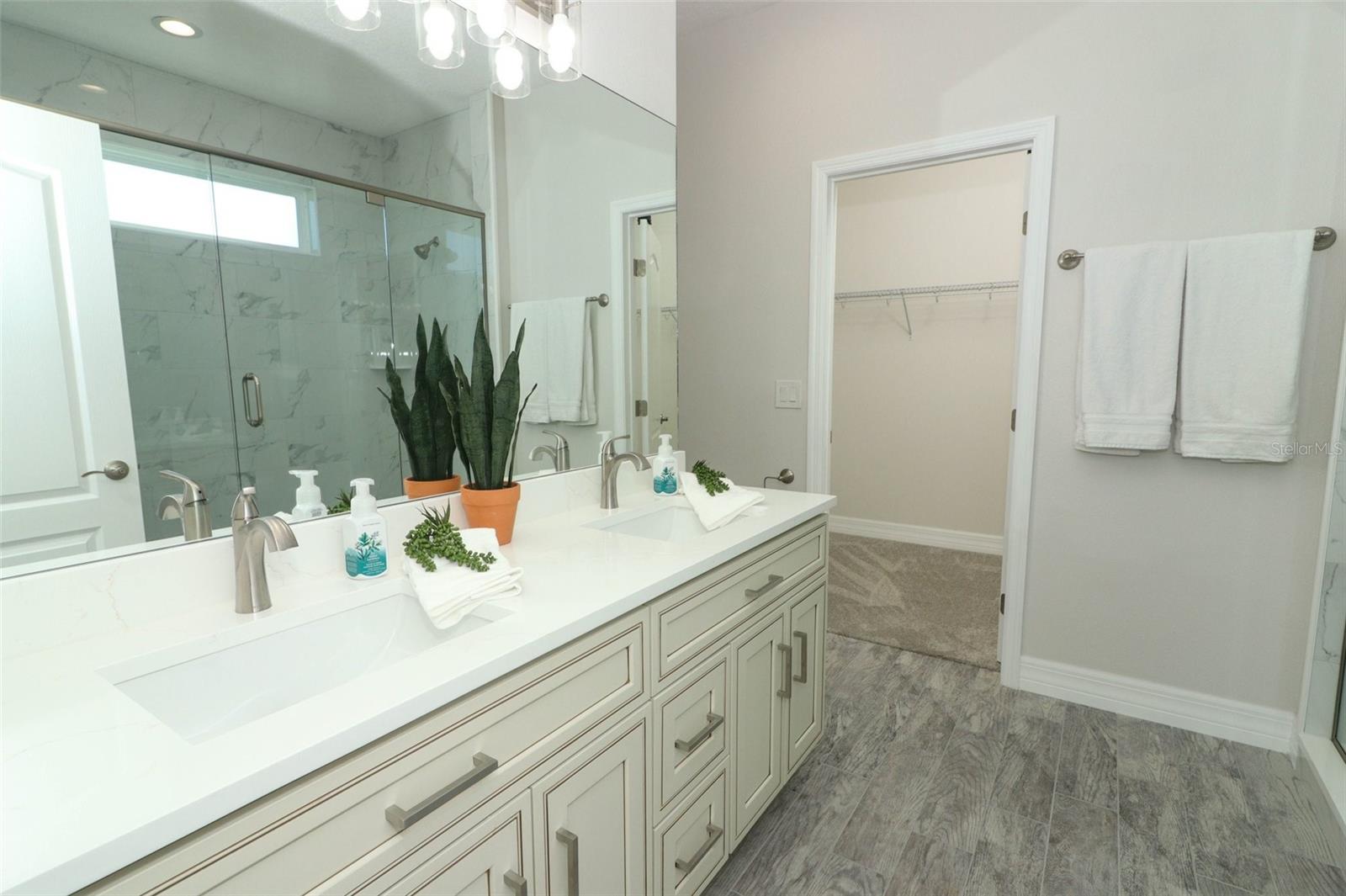 1038 DENNIS AVE, ORLANDO, FL, 32807