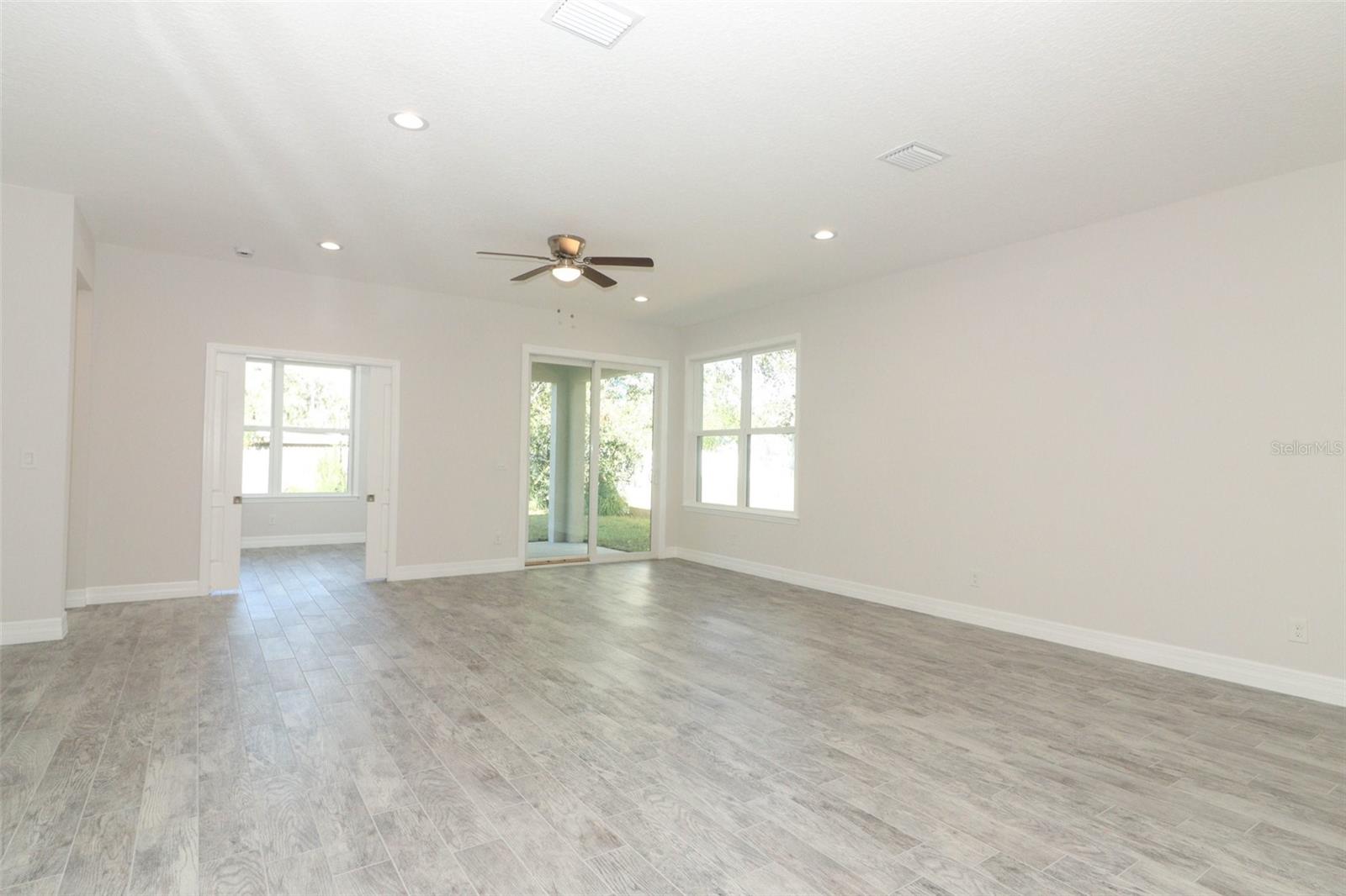 1038 DENNIS AVE, ORLANDO, FL, 32807