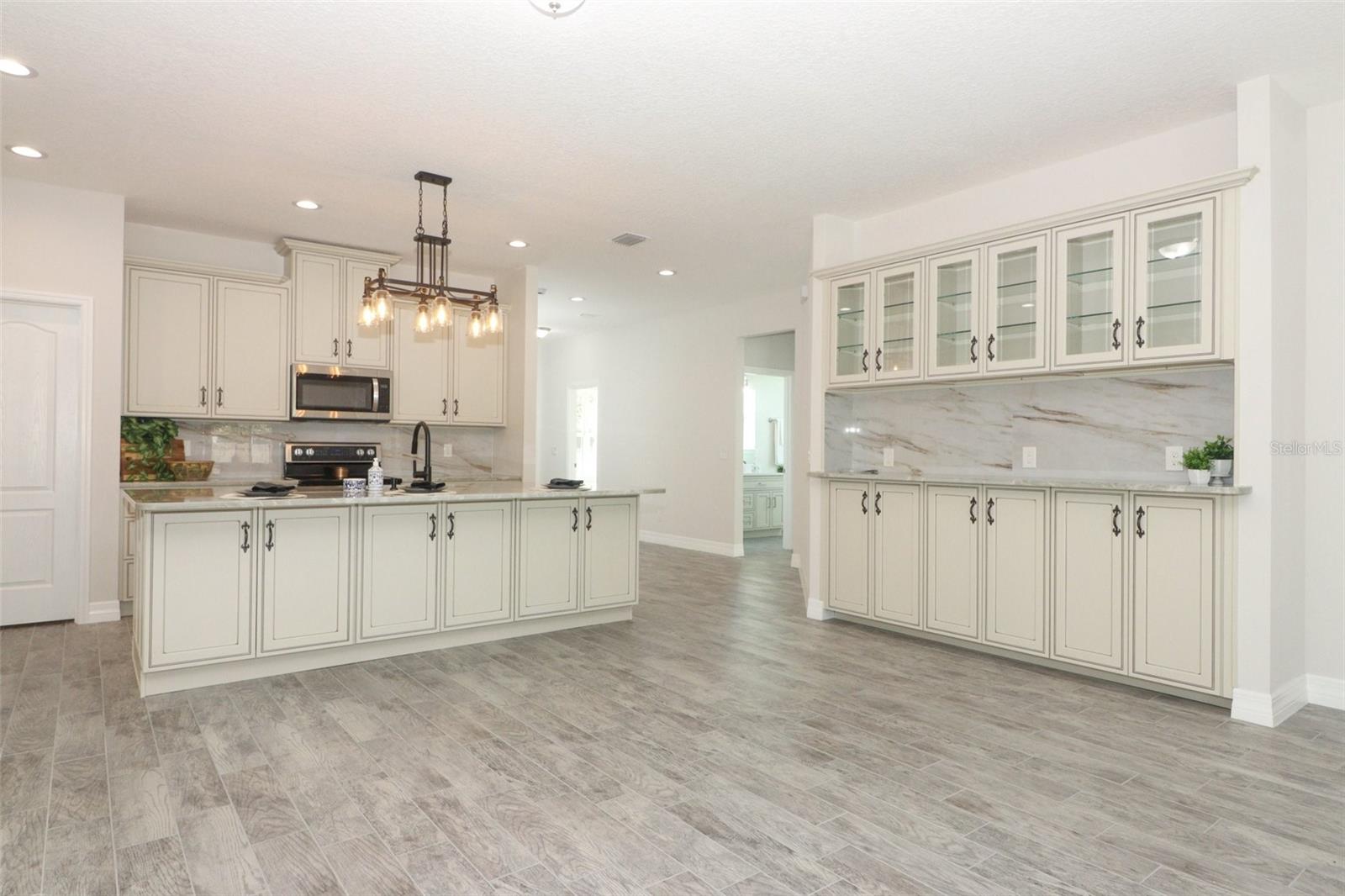 1038 DENNIS AVE, ORLANDO, FL, 32807