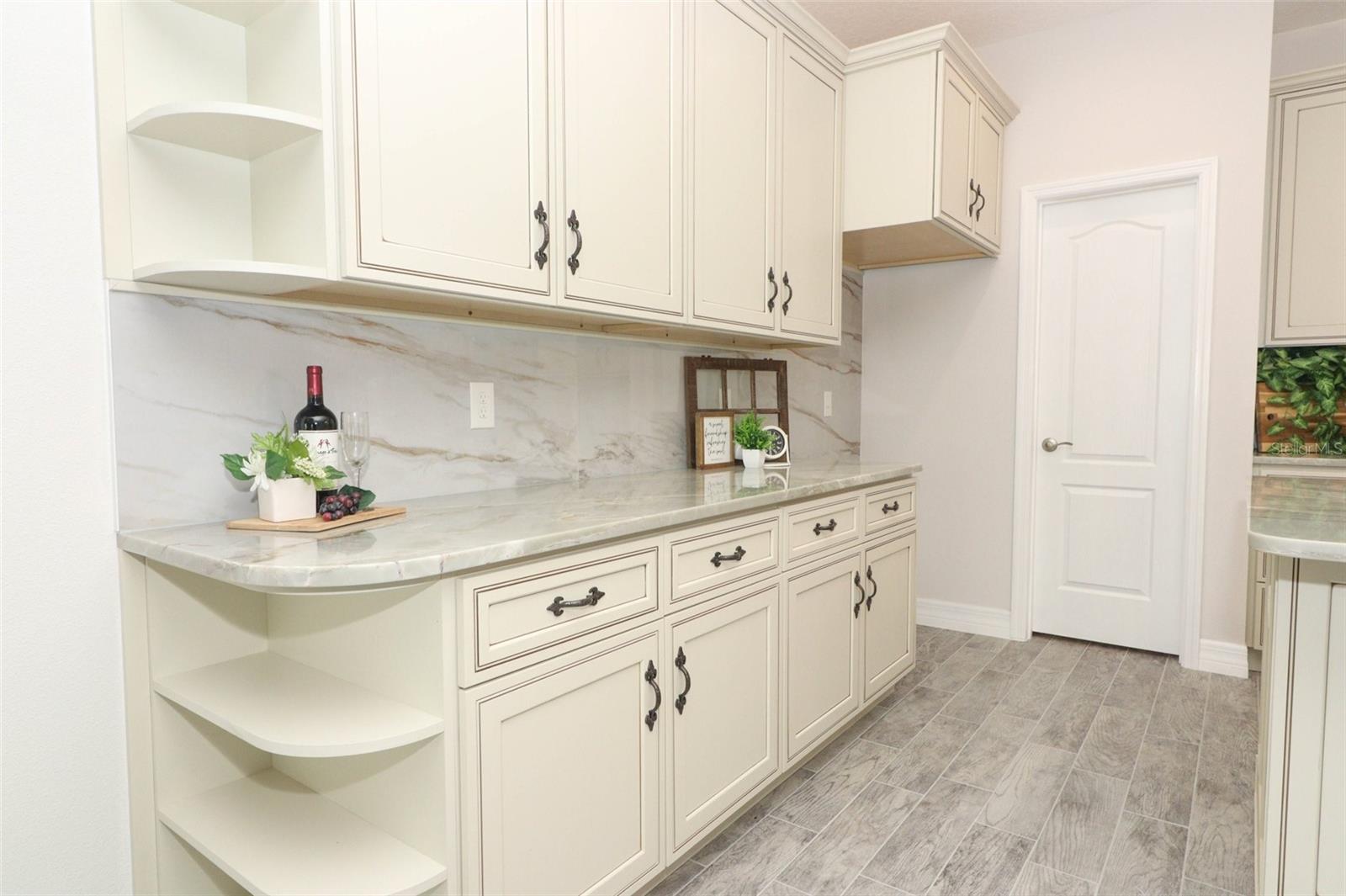 1038 DENNIS AVE, ORLANDO, FL, 32807