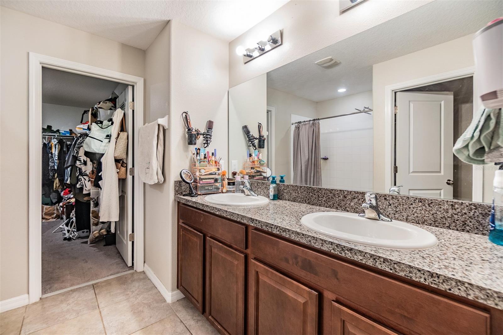 7010 WISEMAN RUN DR, SUN CITY CENTER, FL, 33573