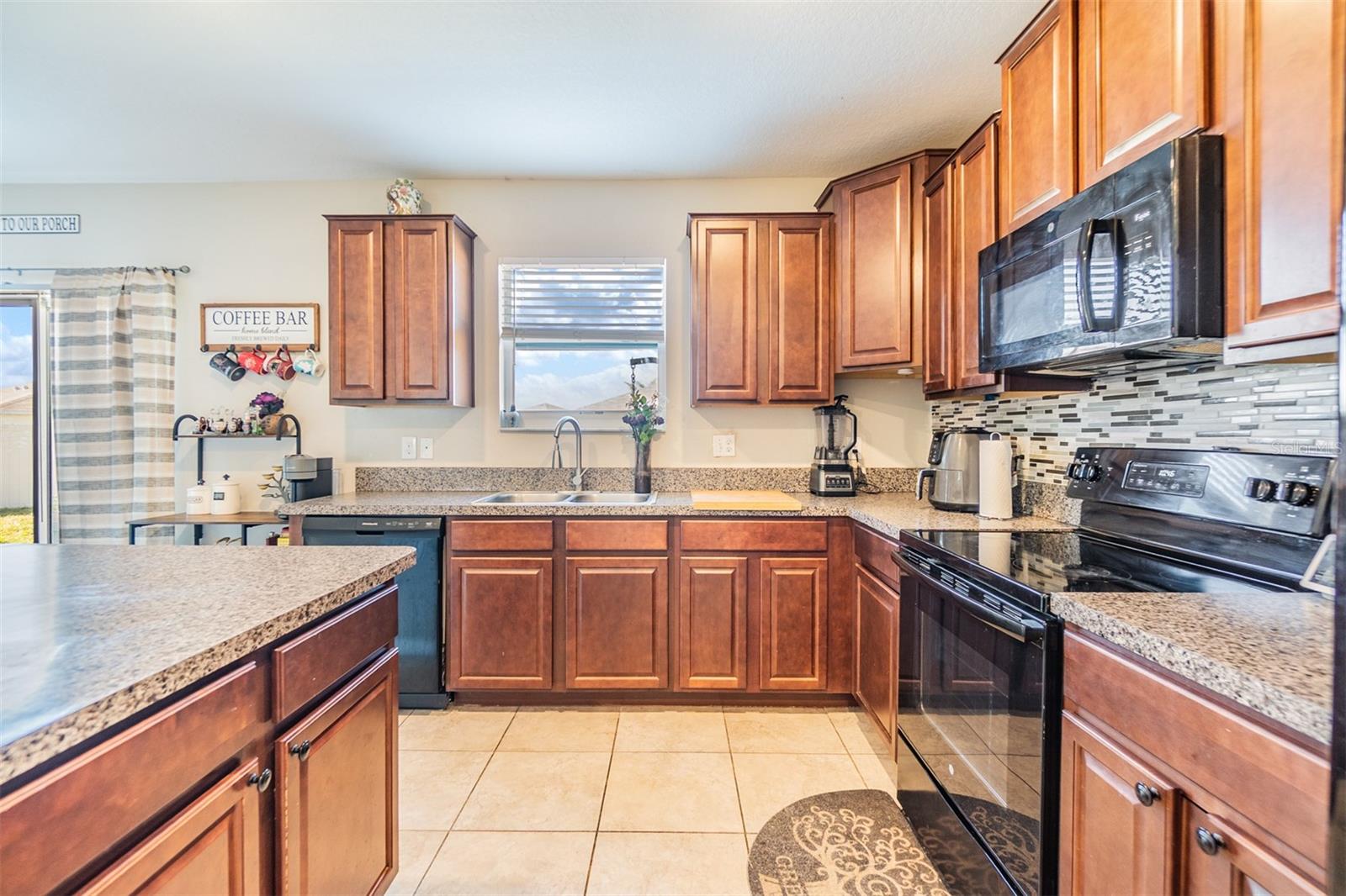 7010 WISEMAN RUN DR, SUN CITY CENTER, FL, 33573