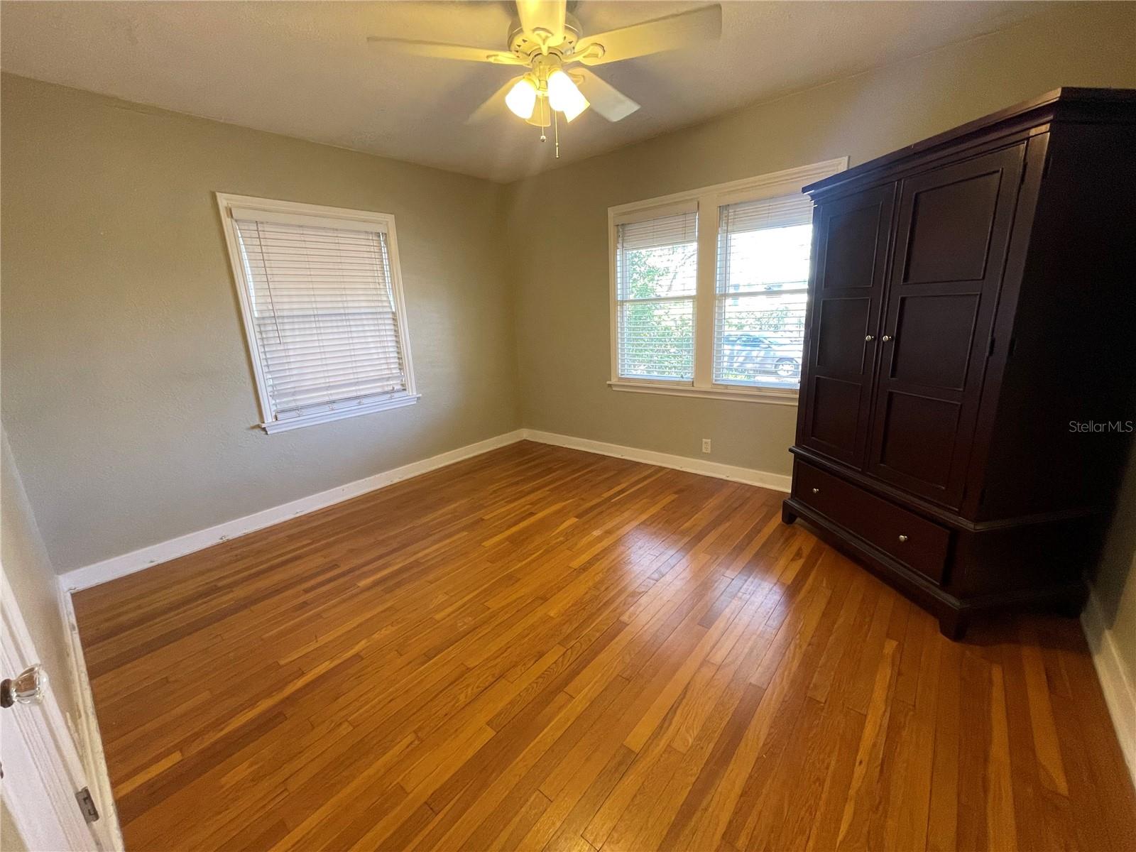 1182 25TH AVE N, ST PETERSBURG, FL, 33704
