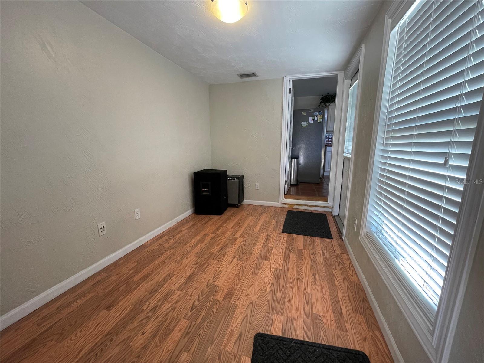 1182 25TH AVE N, ST PETERSBURG, FL, 33704