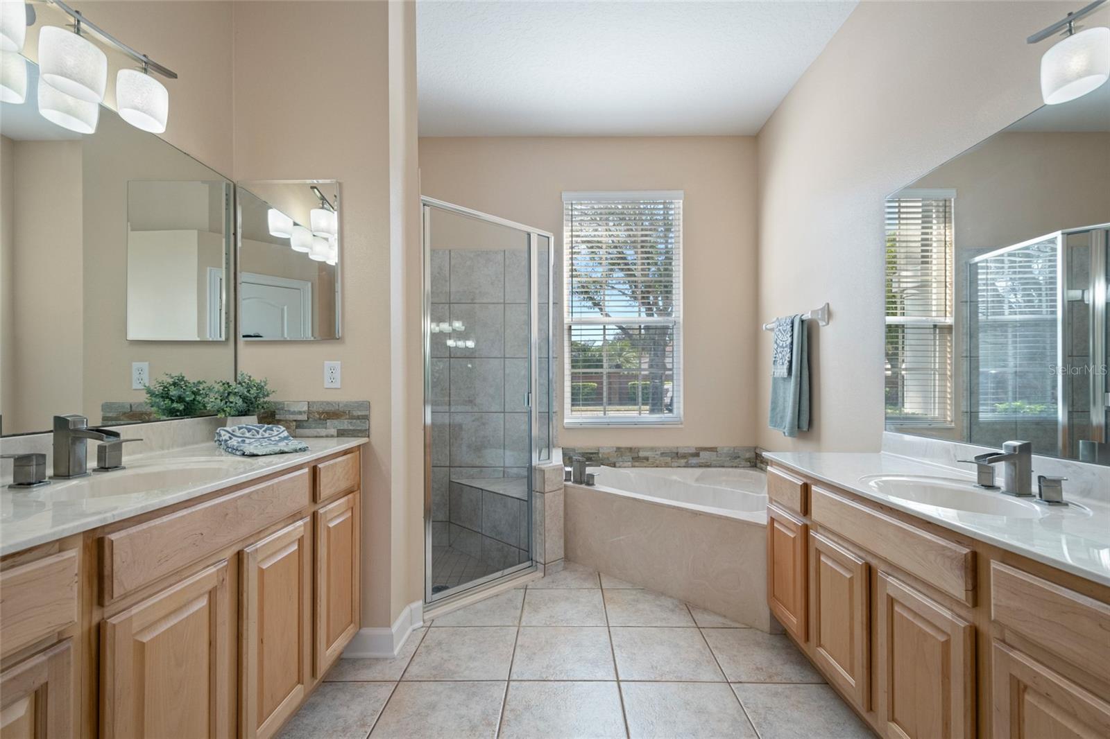 2732 ALOMA OAKS DR, OVIEDO, FL, 32765