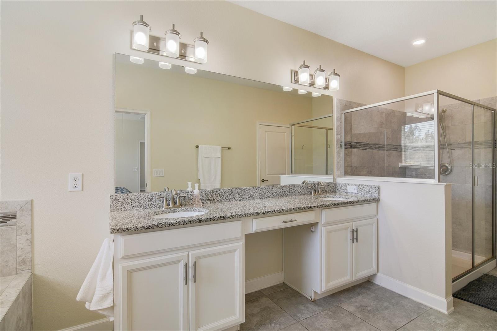 10012 LOVEGRASS LN, ORLANDO, FL, 32832