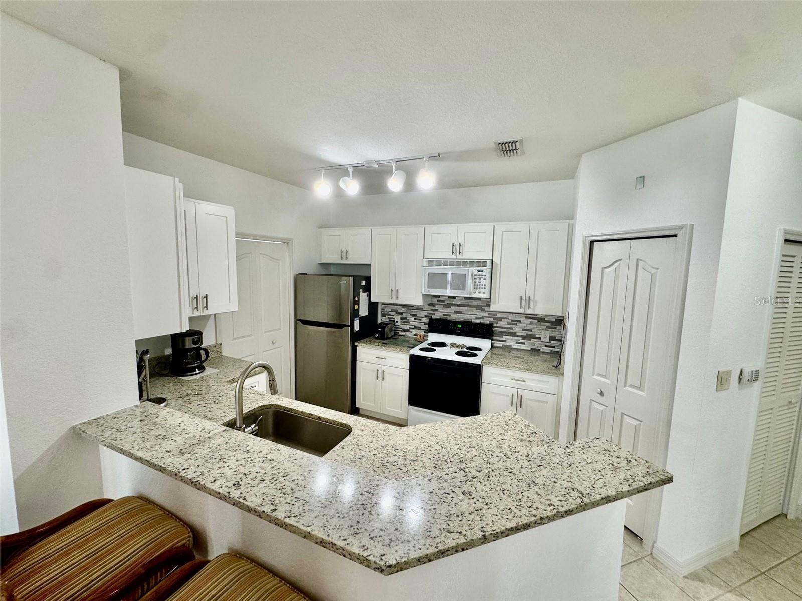 8335 38TH STREET CIR E #108, SARASOTA, FL, 34243