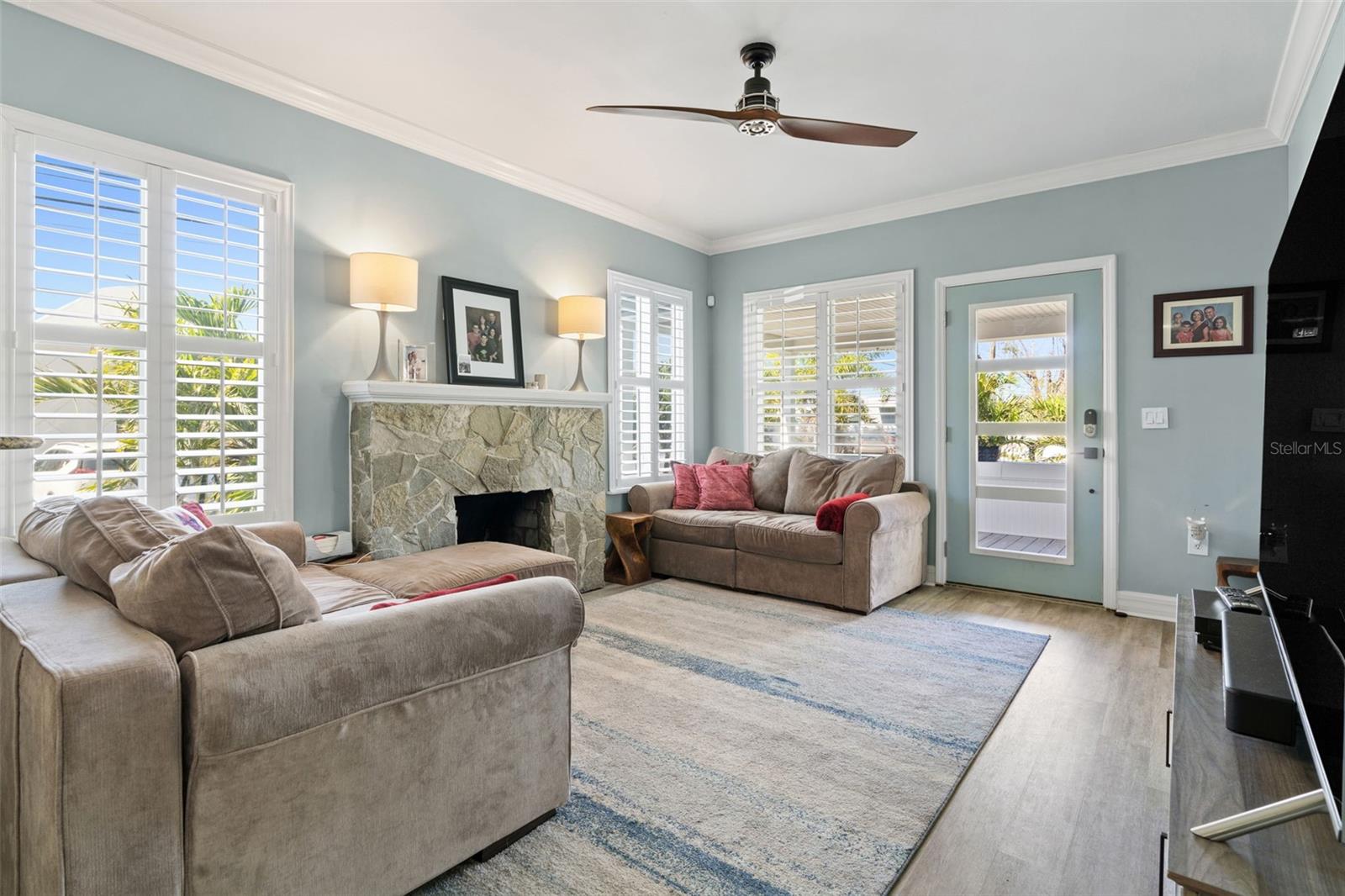 868 27TH AVE N, ST PETERSBURG, FL, 33704