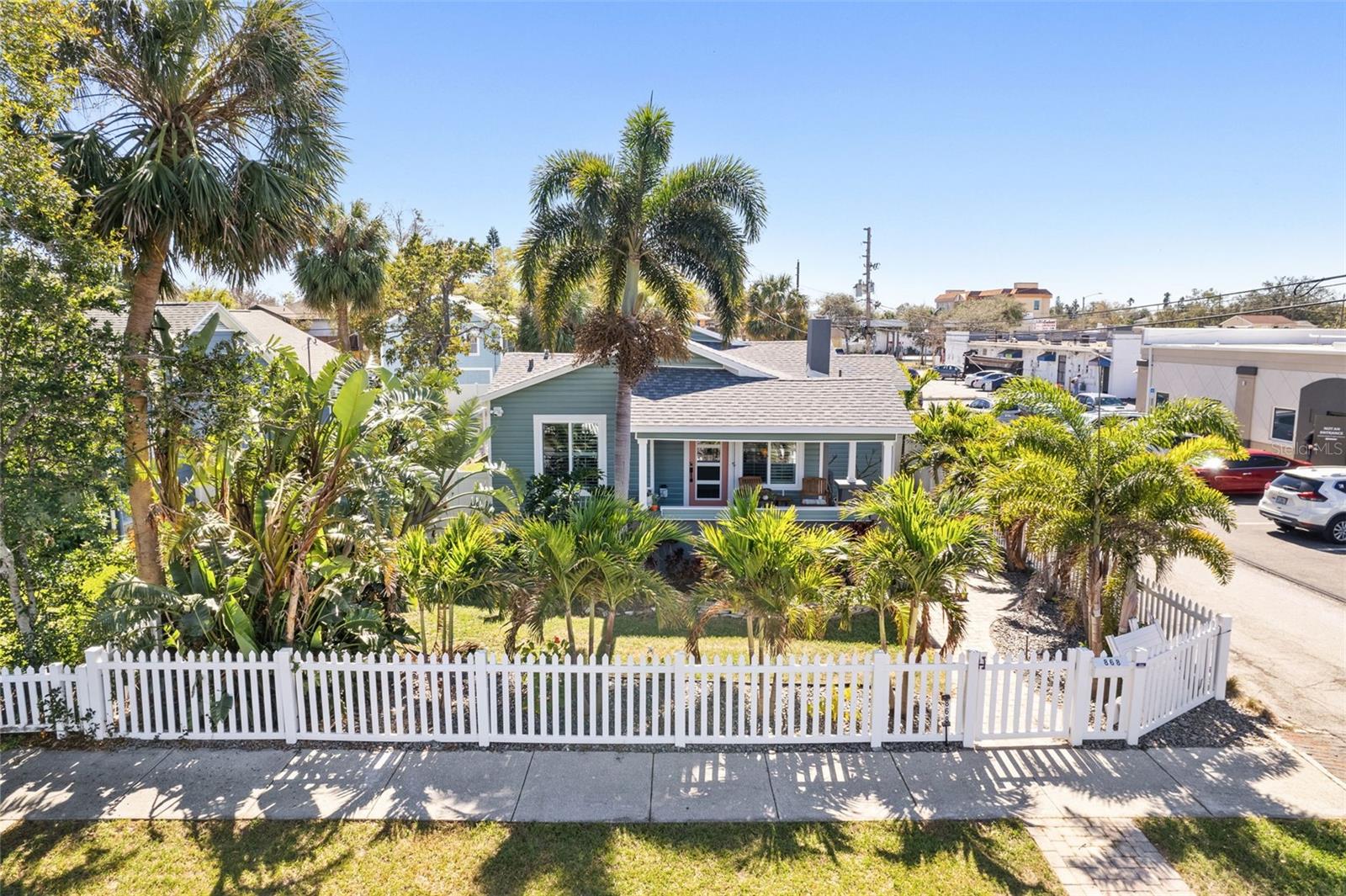 868 27TH AVE N, ST PETERSBURG, FL, 33704