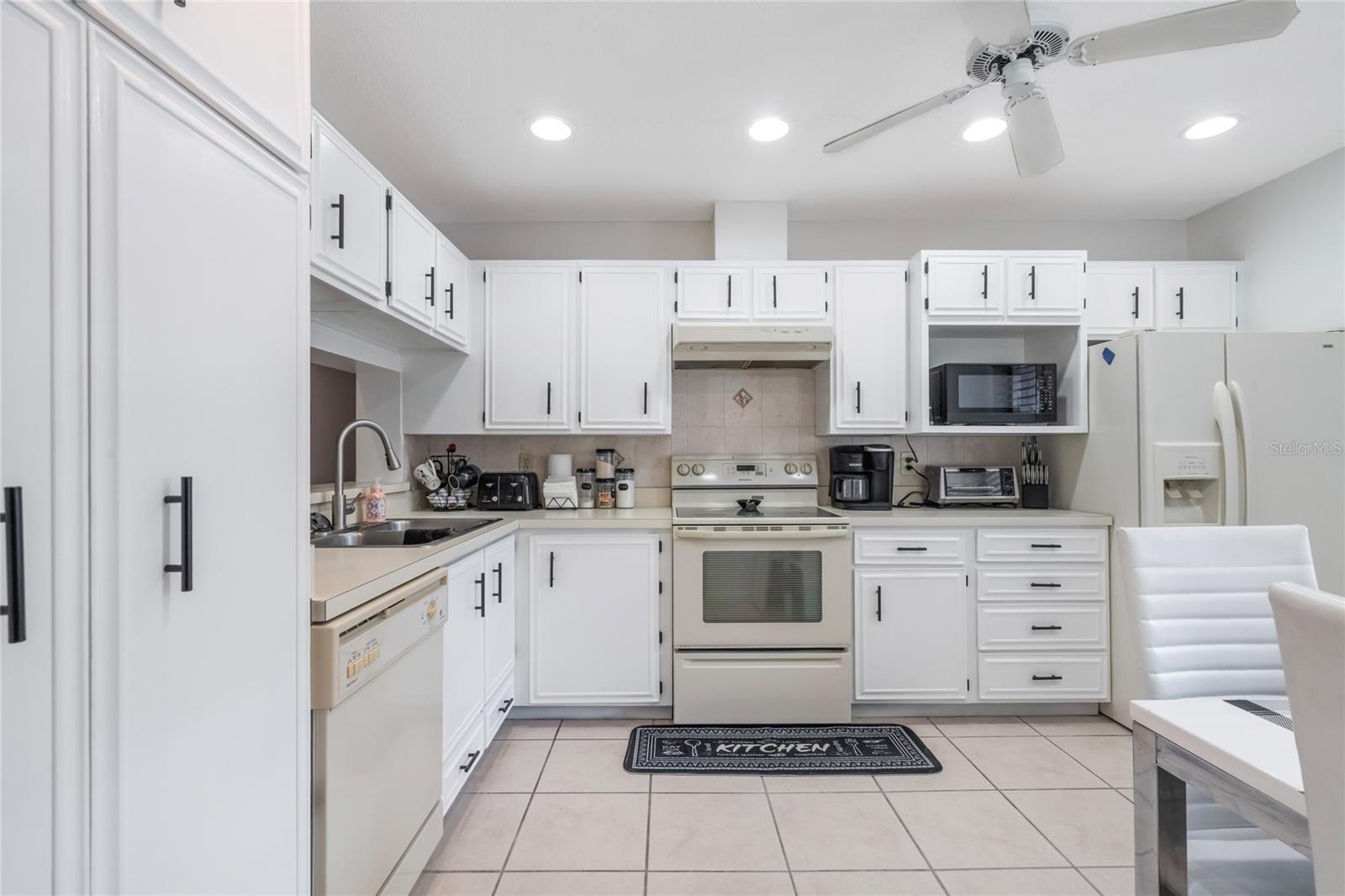 6 ESCONDIDO CIR #58, ALTAMONTE SPRINGS, FL, 32701