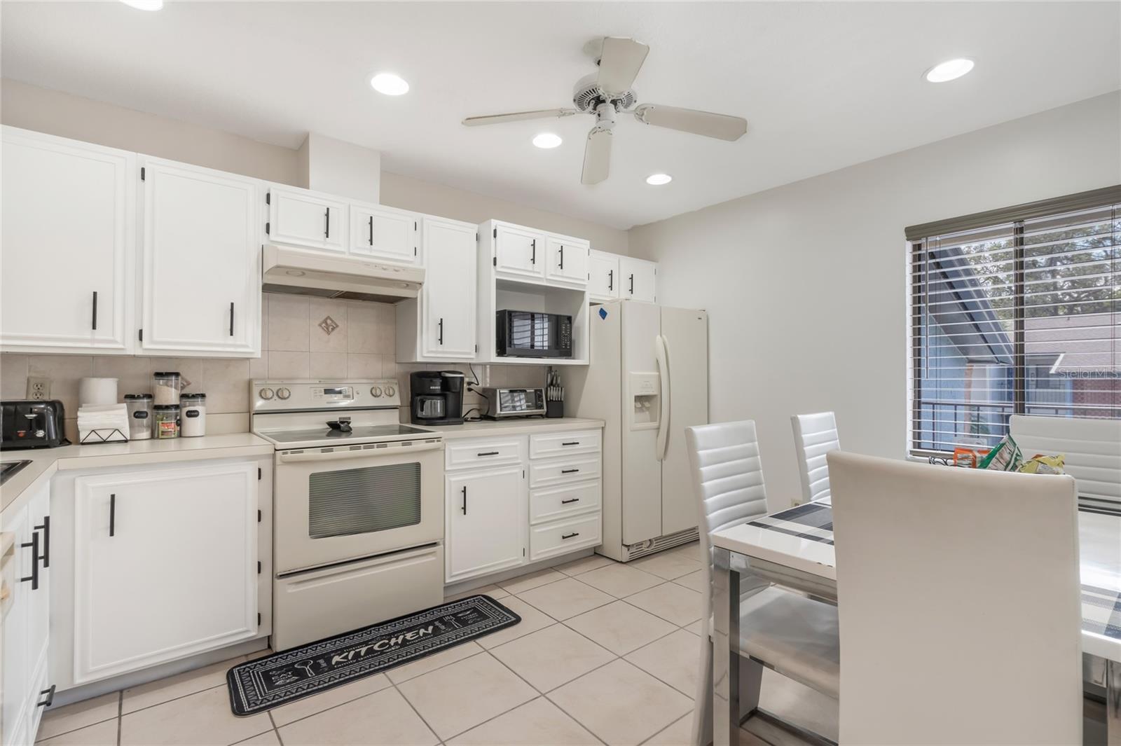 6 ESCONDIDO CIR #58, ALTAMONTE SPRINGS, FL, 32701