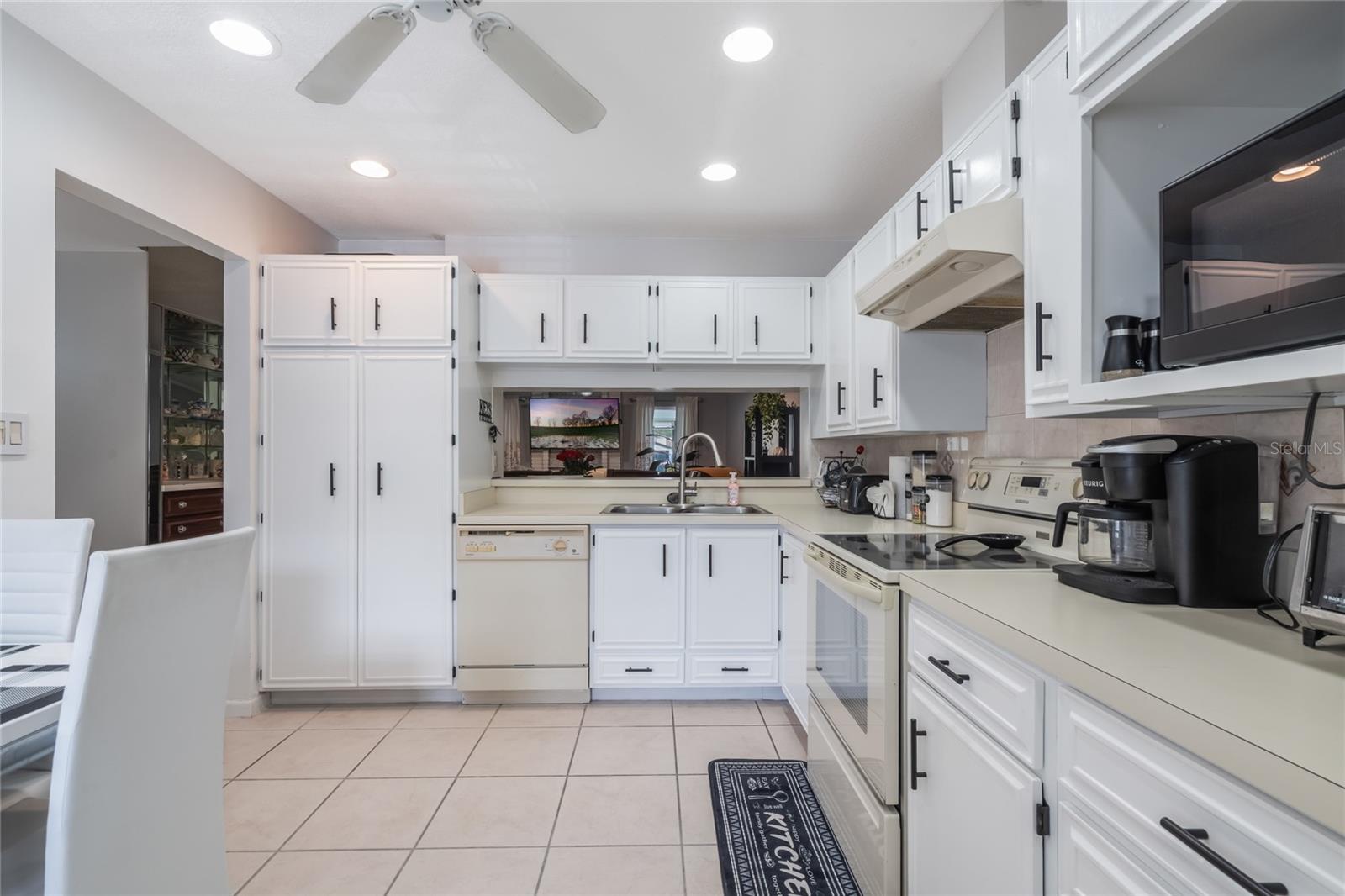 6 ESCONDIDO CIR #58, ALTAMONTE SPRINGS, FL, 32701