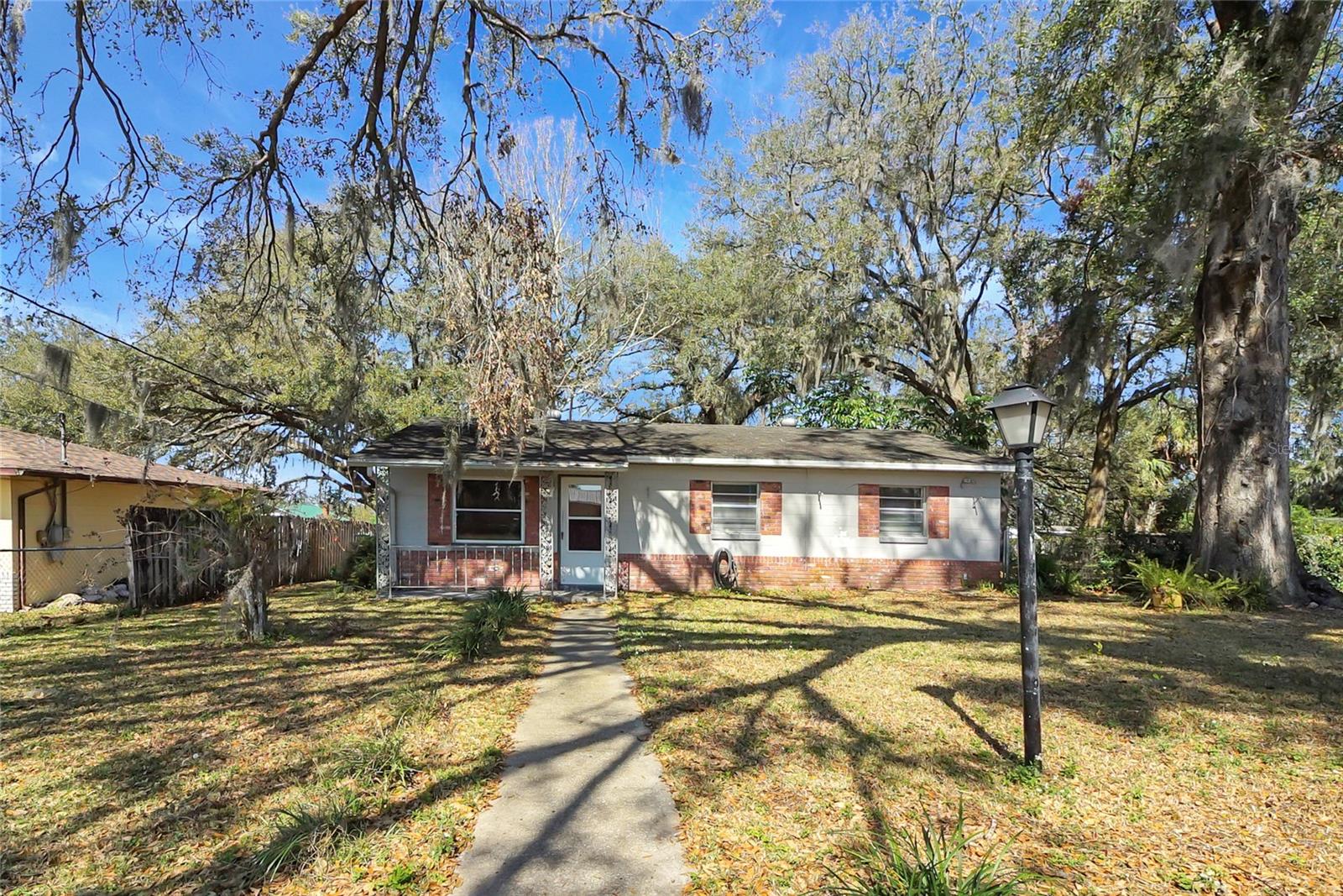 6213 HIGHLAND AVE, LEESBURG, FL, 34748