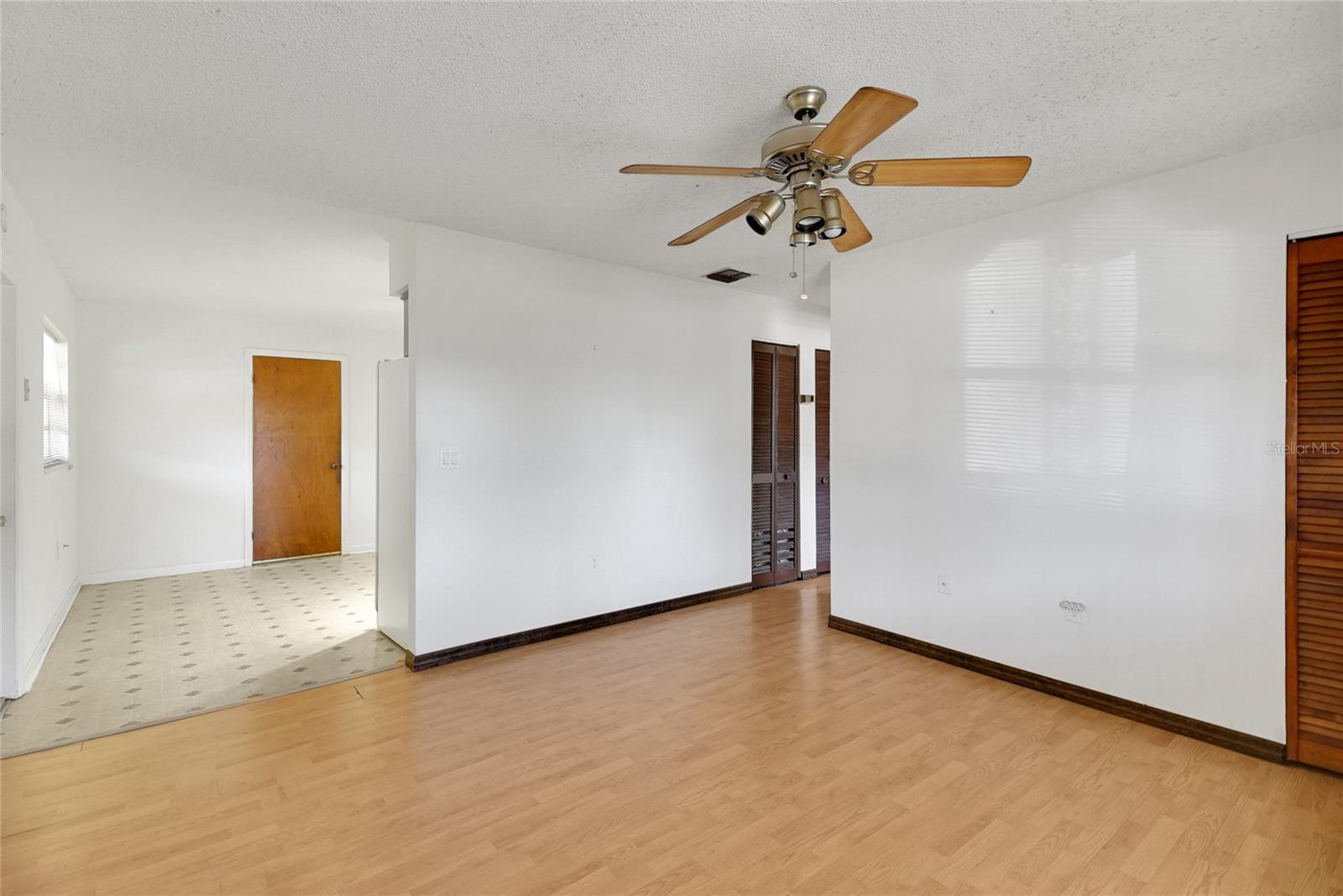 6213 HIGHLAND AVE, LEESBURG, FL, 34748