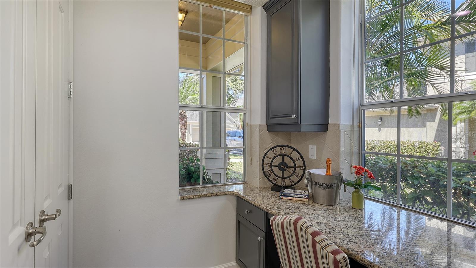 7937 ST SIMONS ST #7937, UNIVERSITY PARK, FL, 34201