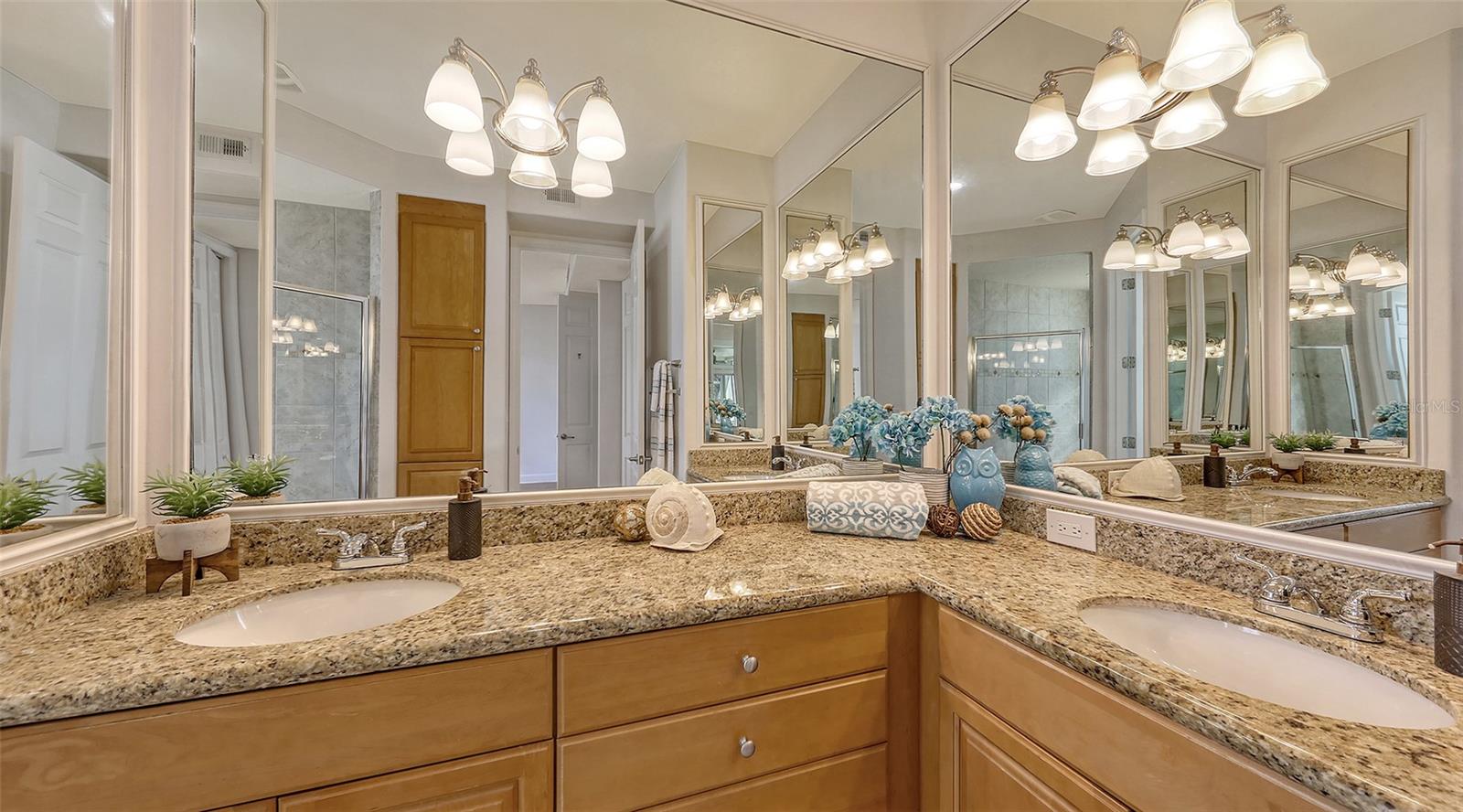 7937 ST SIMONS ST #7937, UNIVERSITY PARK, FL, 34201