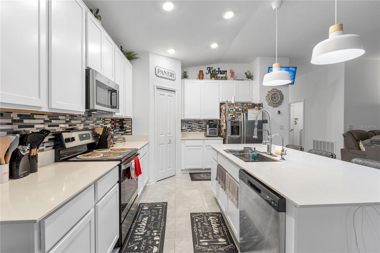 389 SINGING SANDS CIR, LAKE WALES, FL, 33859