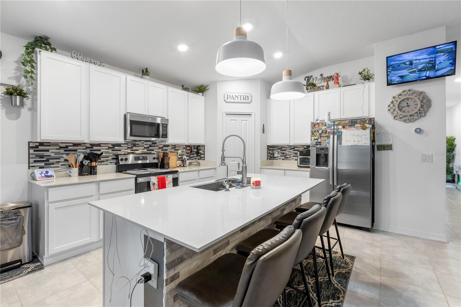 389 SINGING SANDS CIR, LAKE WALES, FL, 33859