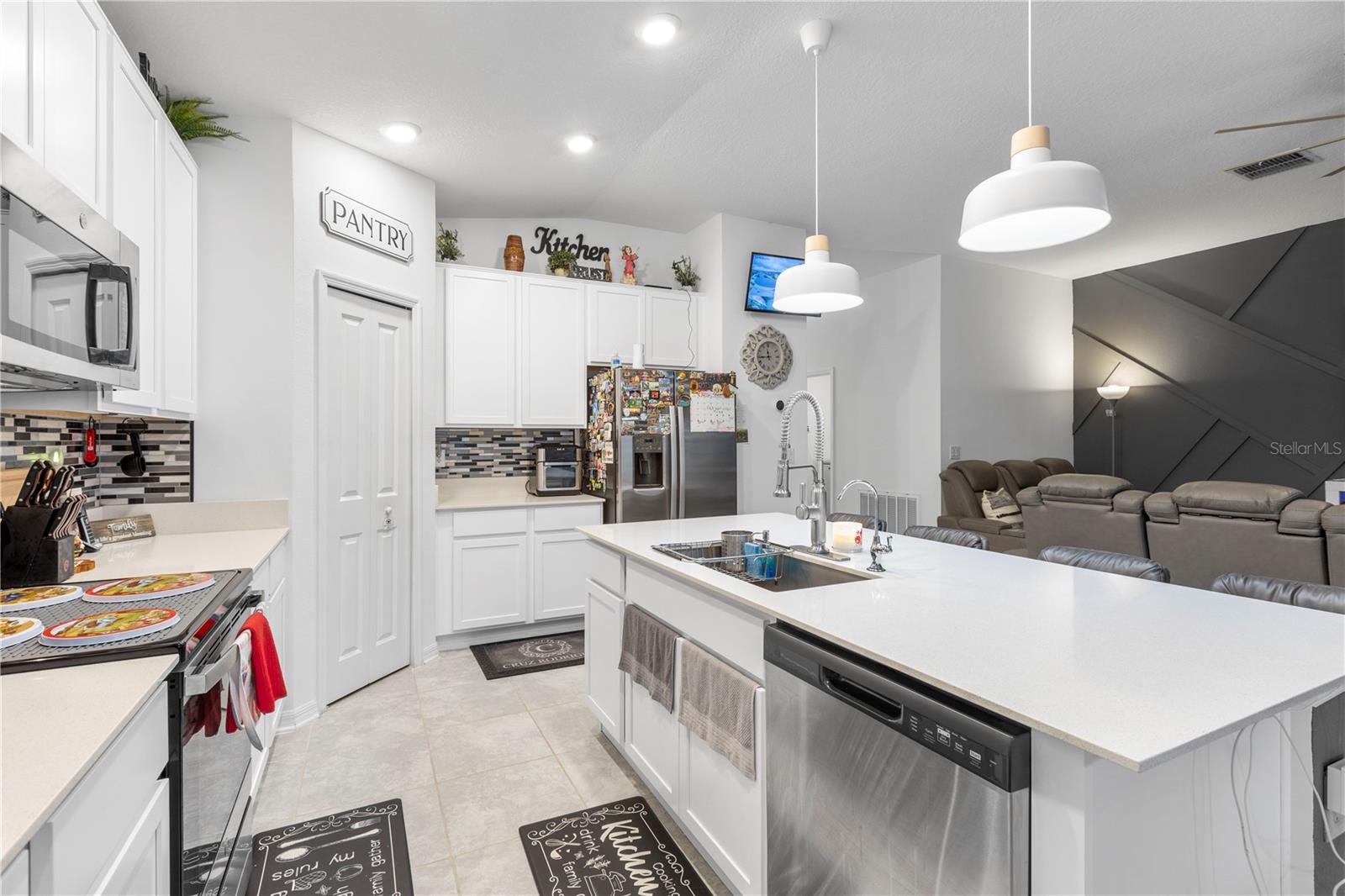 389 SINGING SANDS CIR, LAKE WALES, FL, 33859