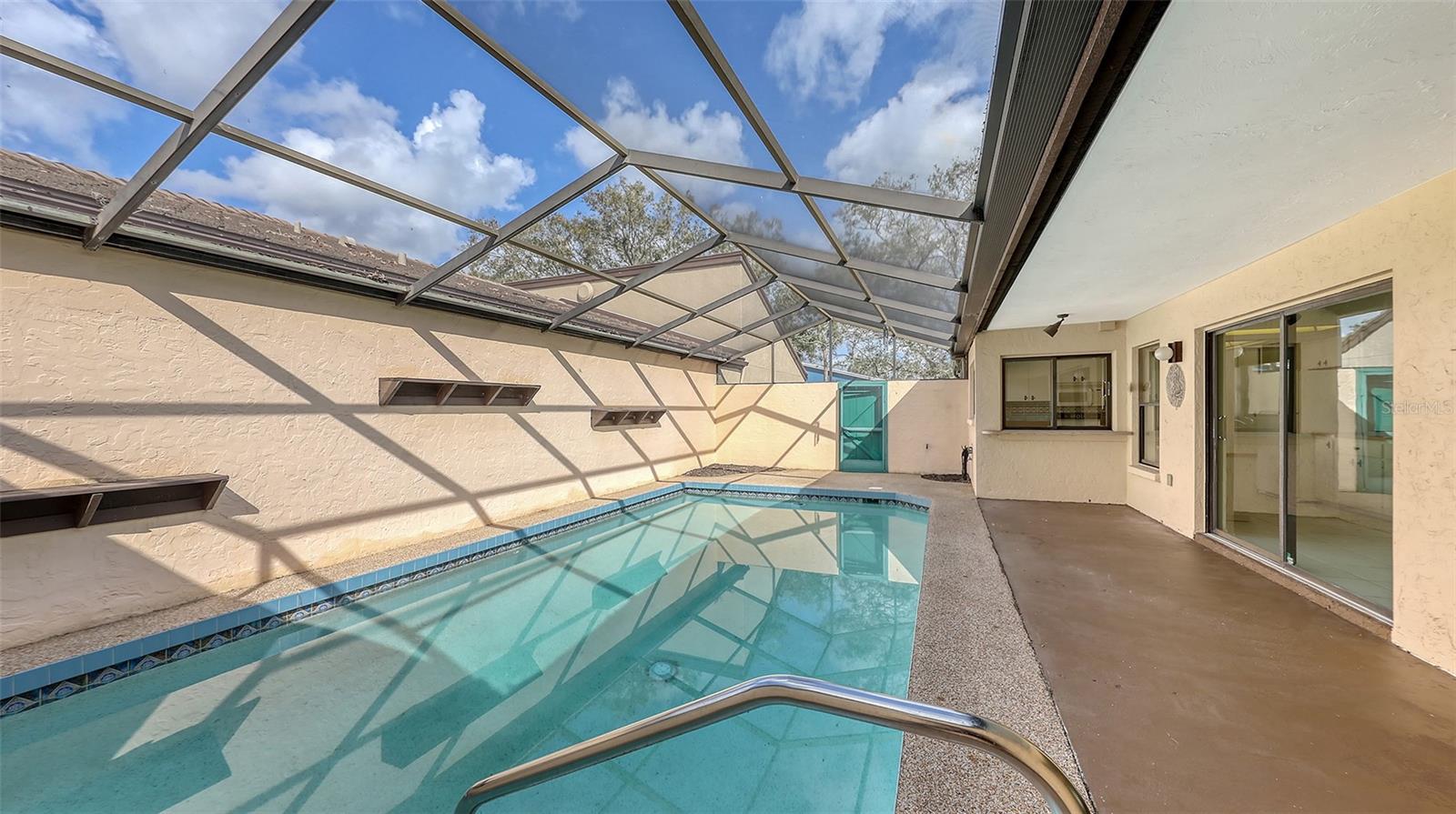 3692 GLEN OAKS MANOR DR, SARASOTA, FL, 34232