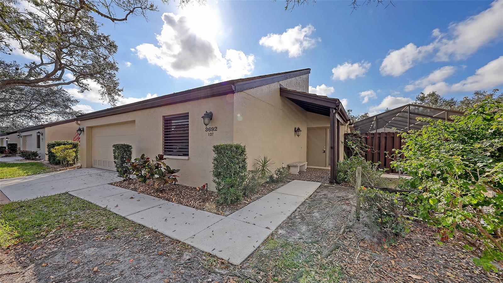 3692 GLEN OAKS MANOR DR, SARASOTA, FL, 34232