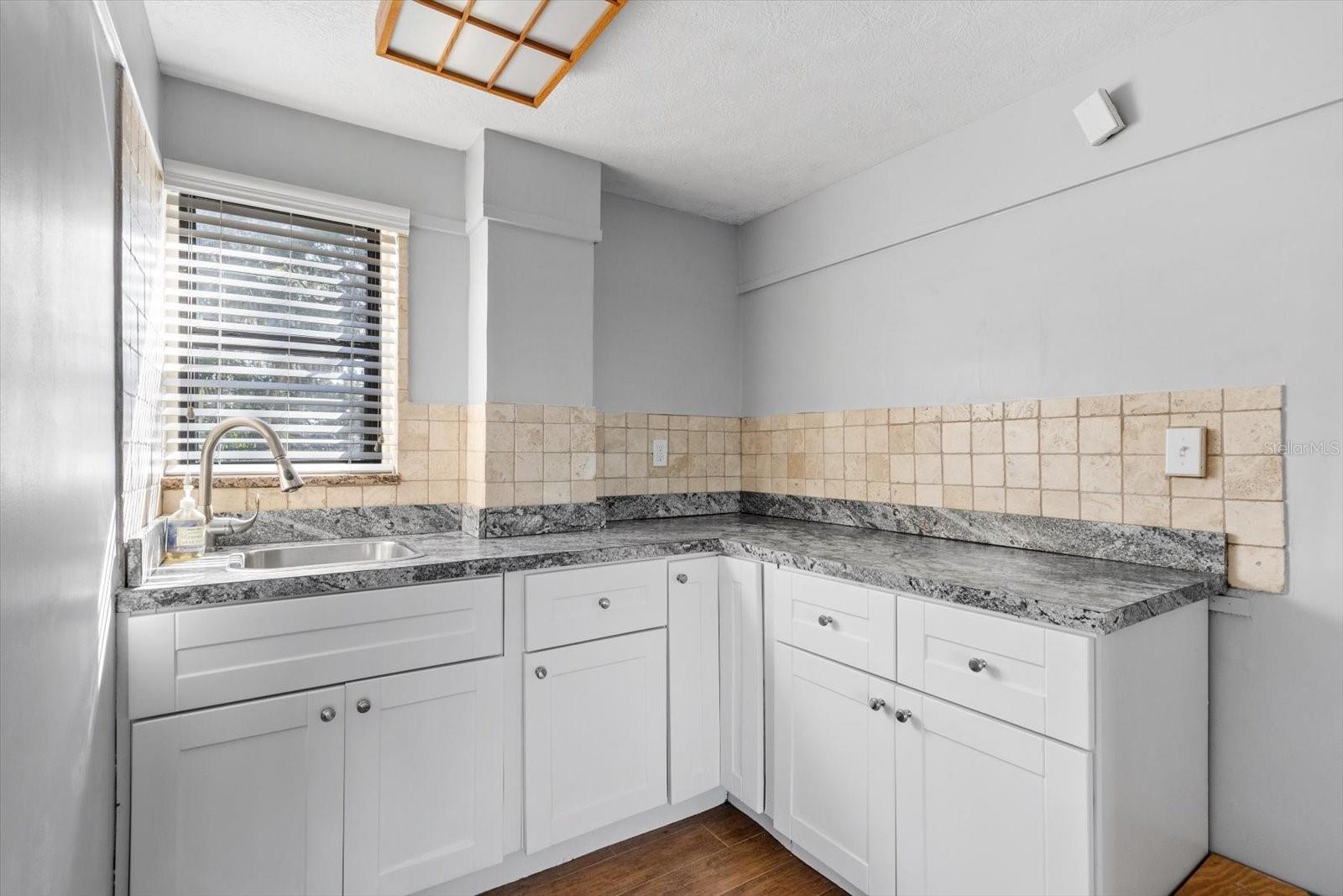 605 N LAKE CIR, CRYSTAL RIVER, FL, 34429