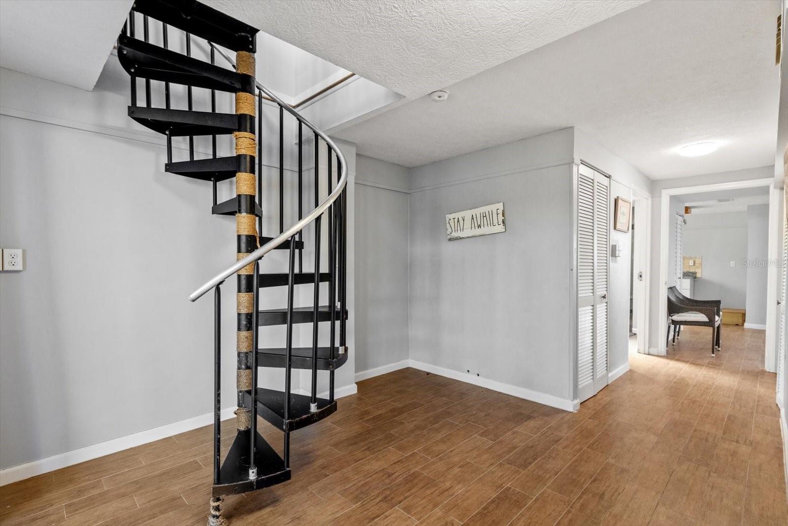 605 N LAKE CIR, CRYSTAL RIVER, FL, 34429
