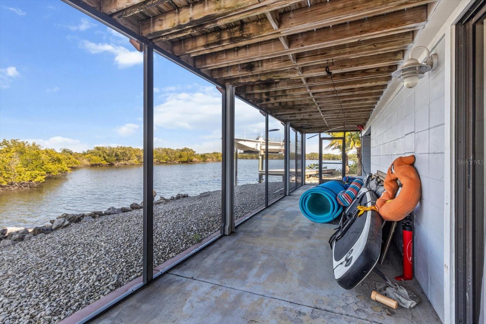 605 N LAKE CIR, CRYSTAL RIVER, FL, 34429