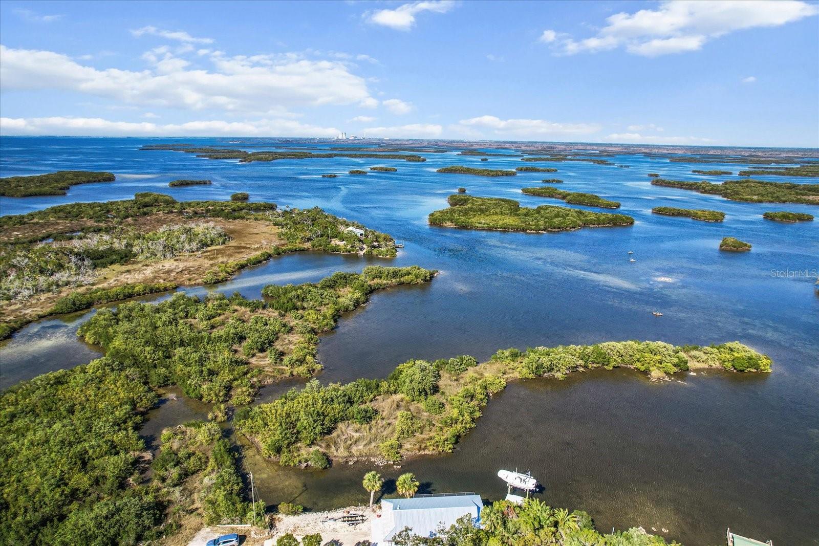 605 N LAKE CIR, CRYSTAL RIVER, FL, 34429