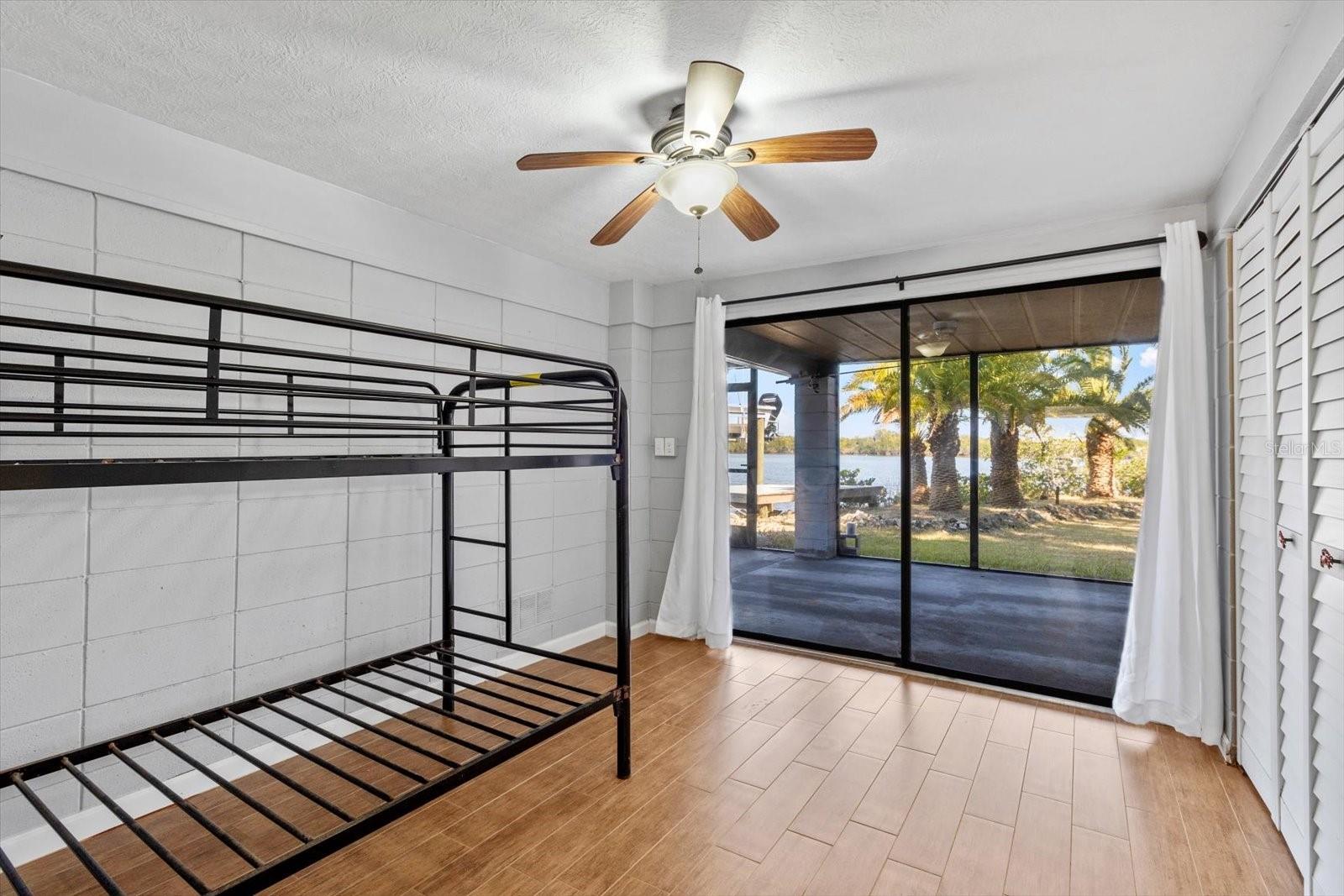 605 N LAKE CIR, CRYSTAL RIVER, FL, 34429