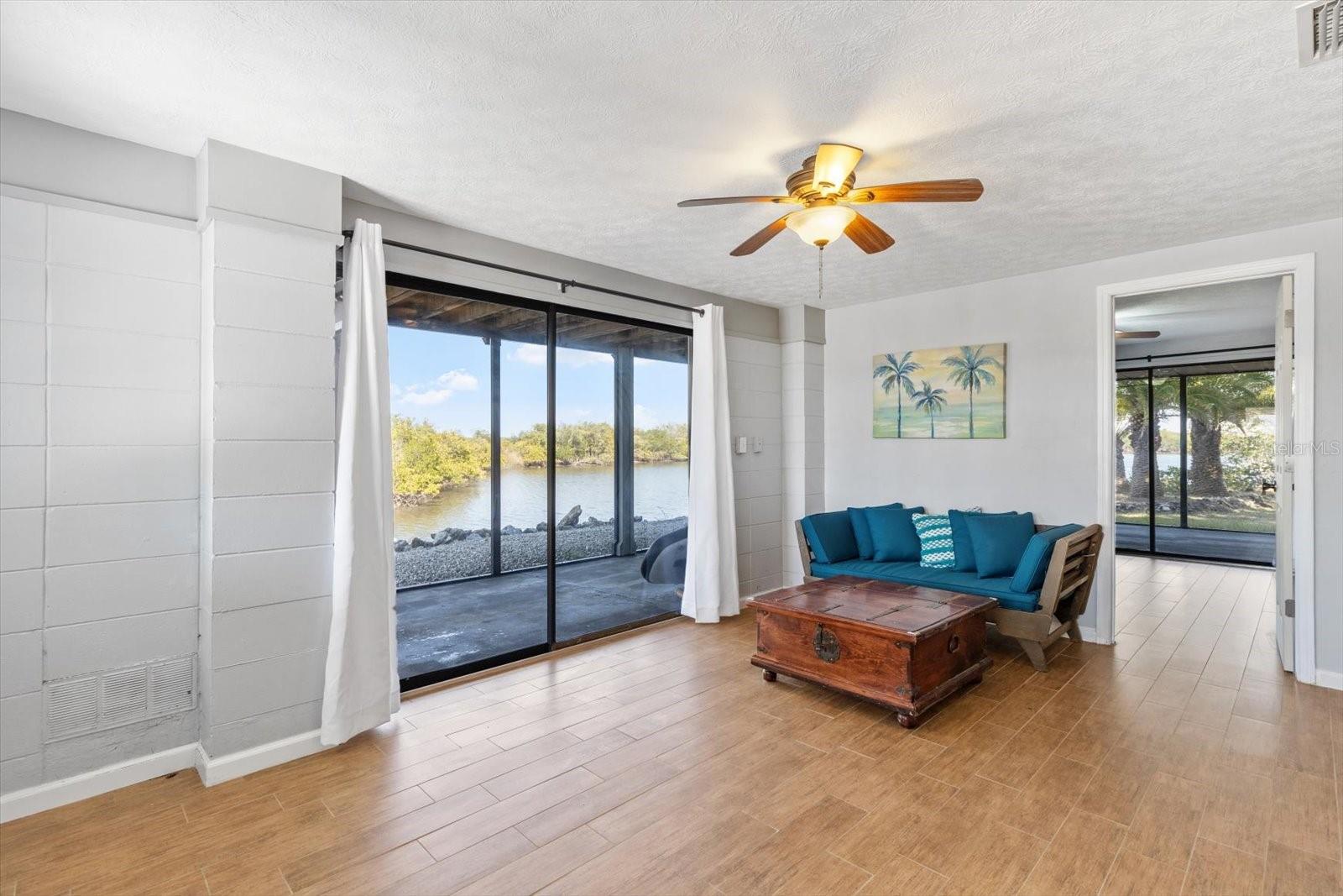 605 N LAKE CIR, CRYSTAL RIVER, FL, 34429