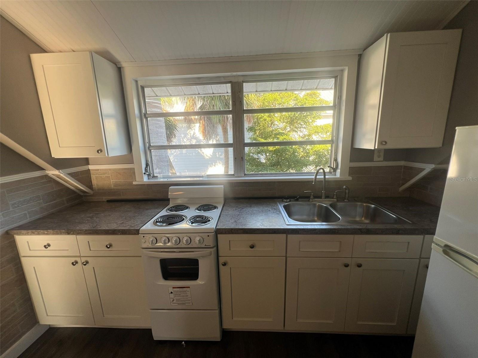 565 W RETTA ESPLANADE #A, PUNTA GORDA, FL, 33950