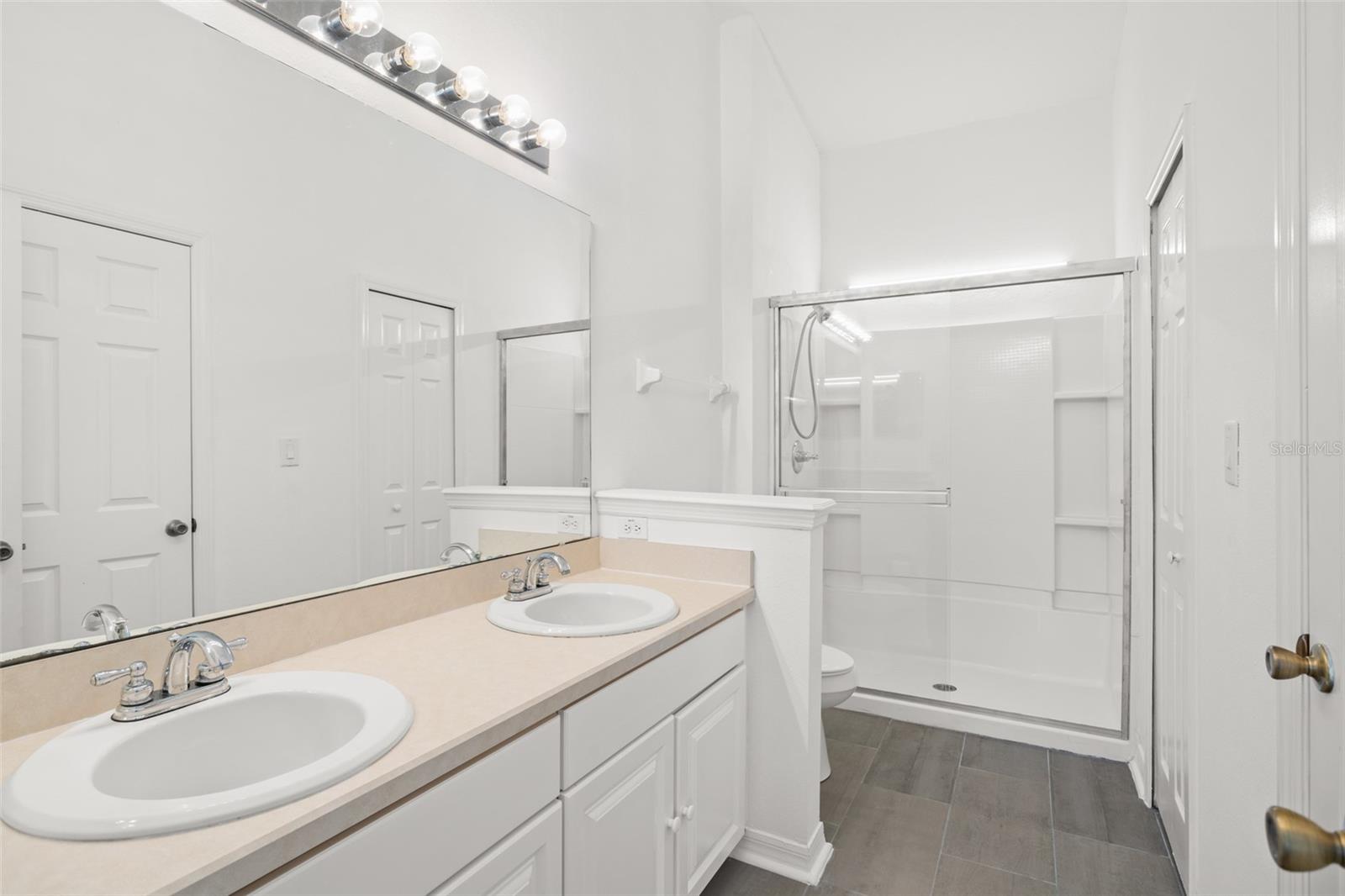 8863 NEWMARKET DR, WINDERMERE, FL, 34786