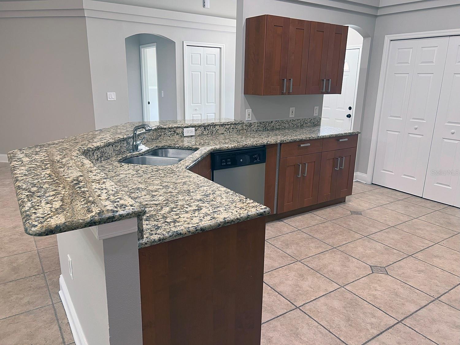 1433 KINGSTON WAY, KISSIMMEE, FL, 34744