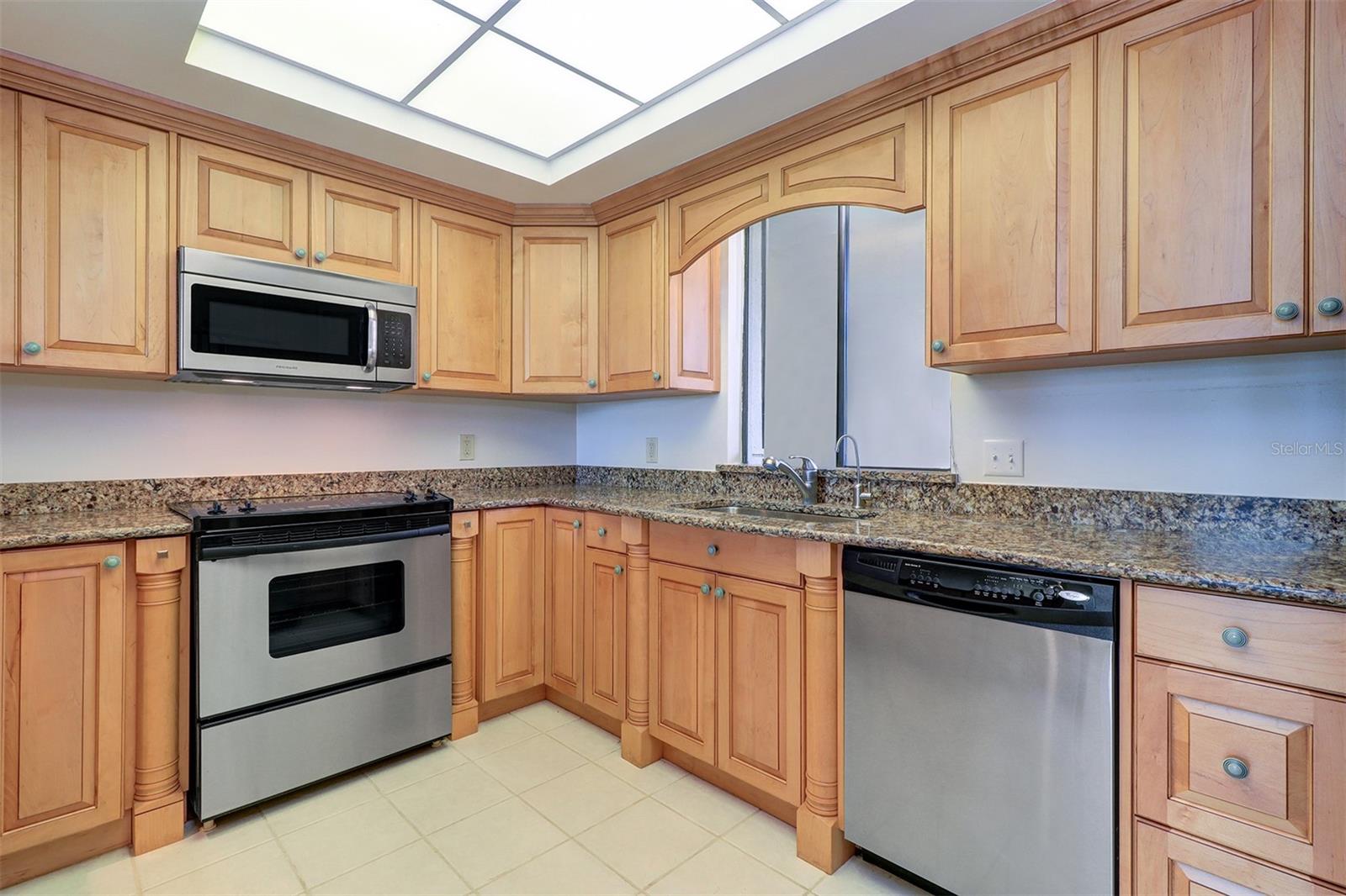 50 COE RD #223, BELLEAIR, FL, 33756
