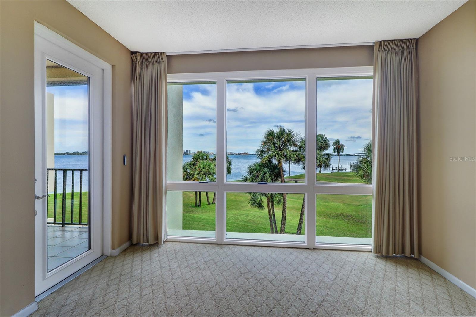 50 COE RD #223, BELLEAIR, FL, 33756