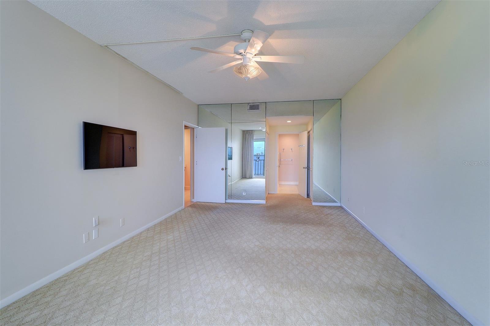 50 COE RD #223, BELLEAIR, FL, 33756
