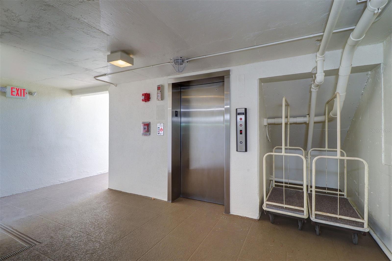 50 COE RD #223, BELLEAIR, FL, 33756