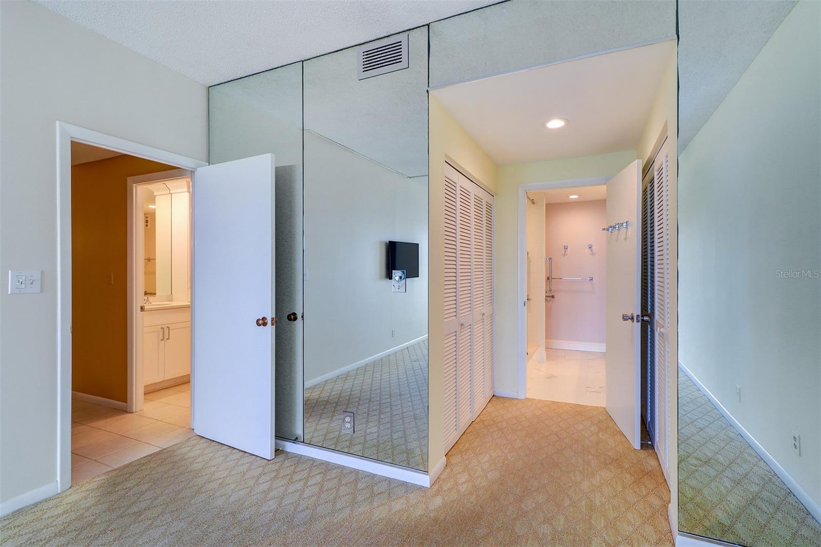 50 COE RD #223, BELLEAIR, FL, 33756